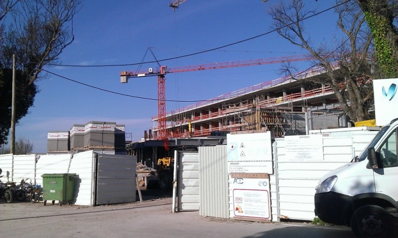 Alvenarias: Bloco Industrial Face a Vista
