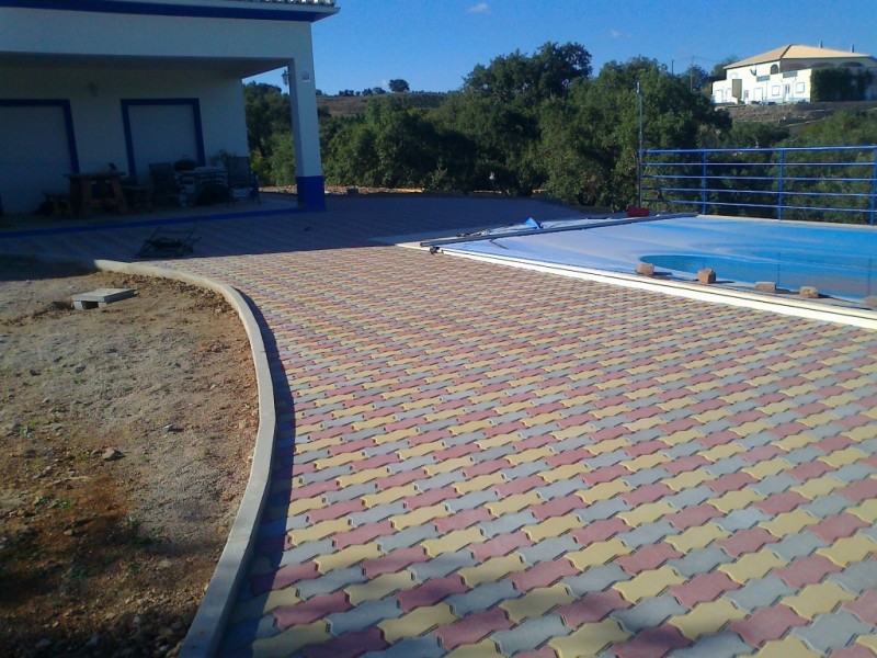 Pavimento UNI Cor: Cinza + Amarelo + Vermelho