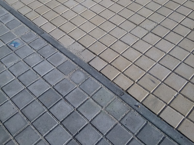 Quadrado Cor: Cinzento e Creme