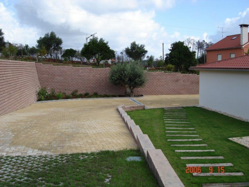 Muros Jardimuro: Castanho